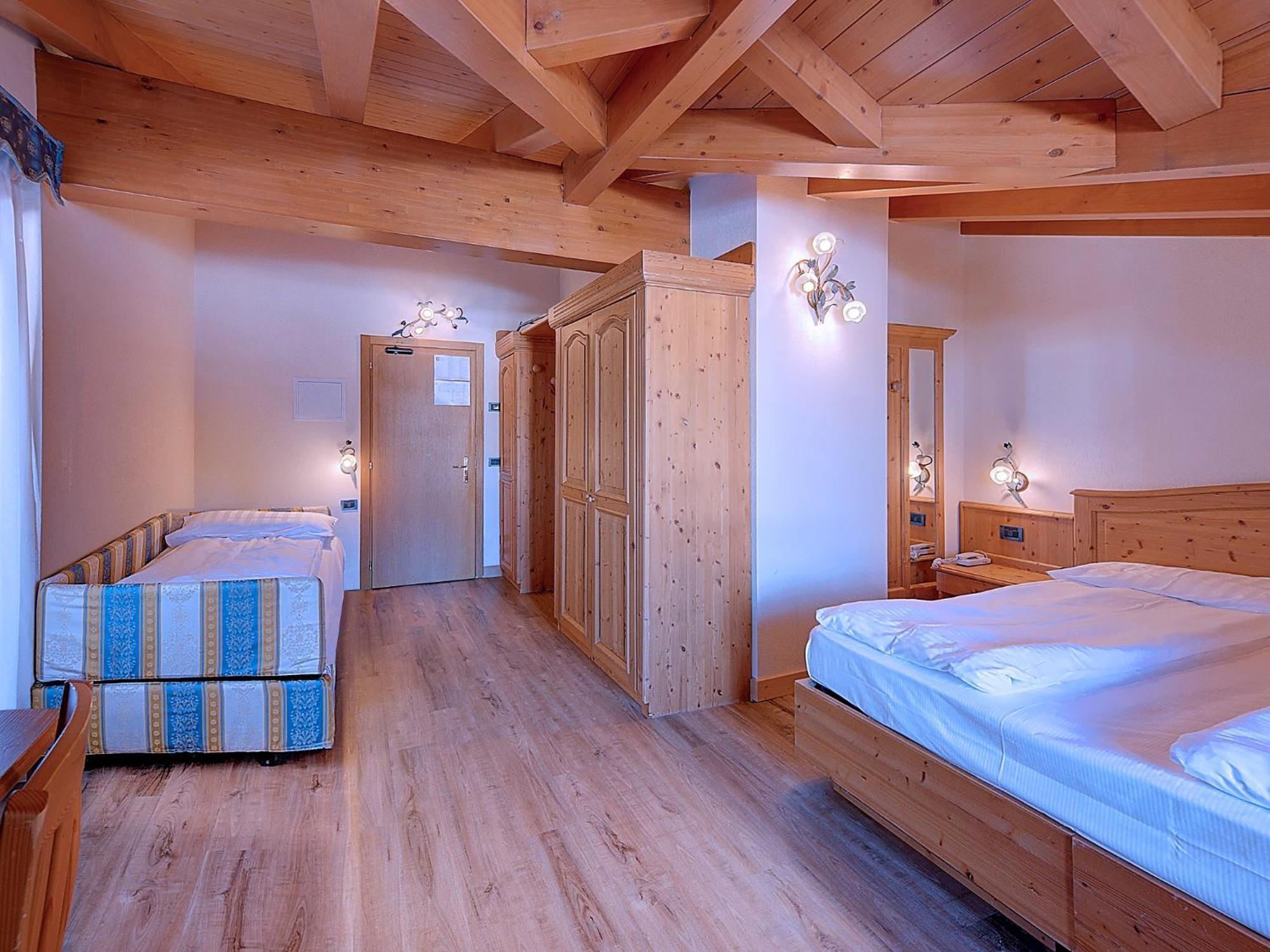 Hotel Madonna delle Nevi Folgarida Esterno foto